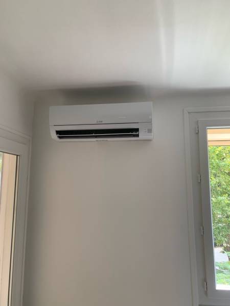 Remplacement d'une climatisation réversible Mitsubishi Electric HR 35 mural 