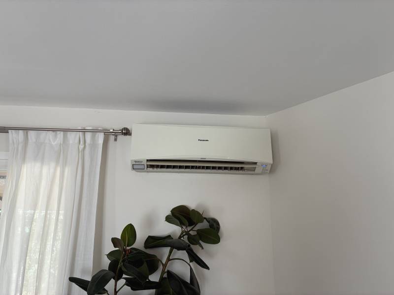 Entretien d'une climatisation réversible Panasonic Marseille par PROXICLIM 