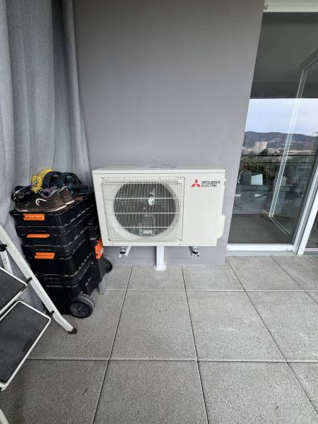 Groupe extérieur MUZ-AY42VGK Mitsubishi Electric installé par PROXICLIM 13012 Marseille
