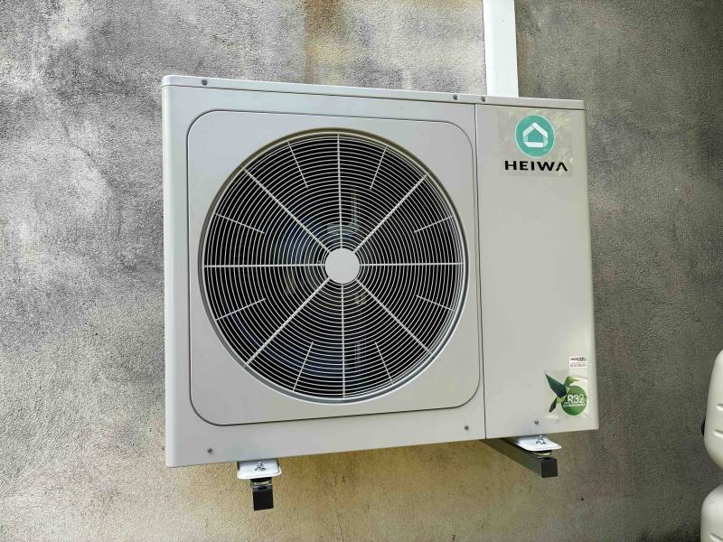 Pompe à chaleur air/eau HHEP-100M-V2 HEIWA 10kW installé par PROXICLIM à Marseille