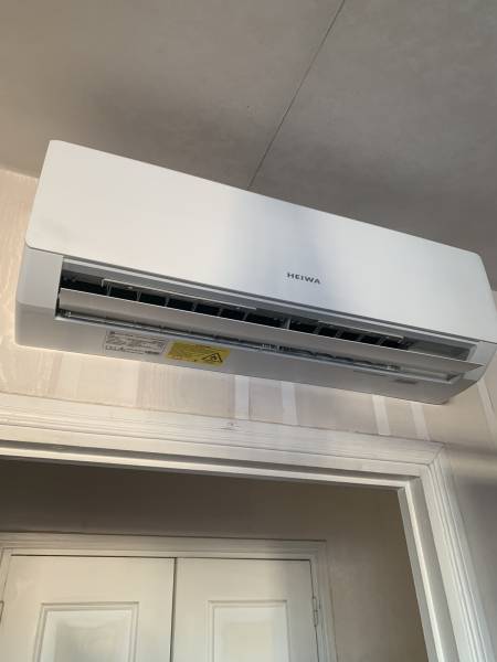 Unité intérieure HEIWA Essentiel Zen+ installé par PROXICLIM à Marseille