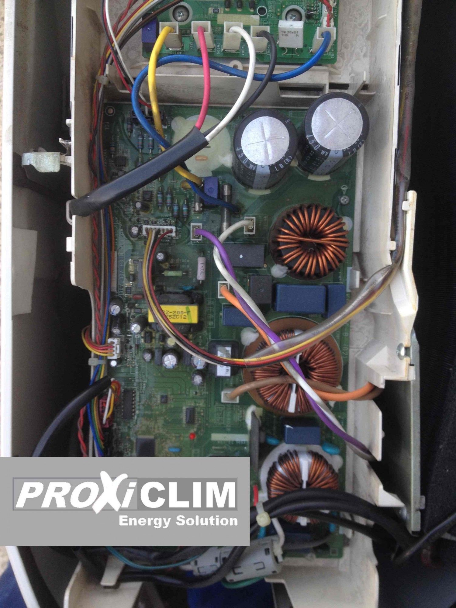 chauffage réversible fait sauter les plombs Marseille 13008